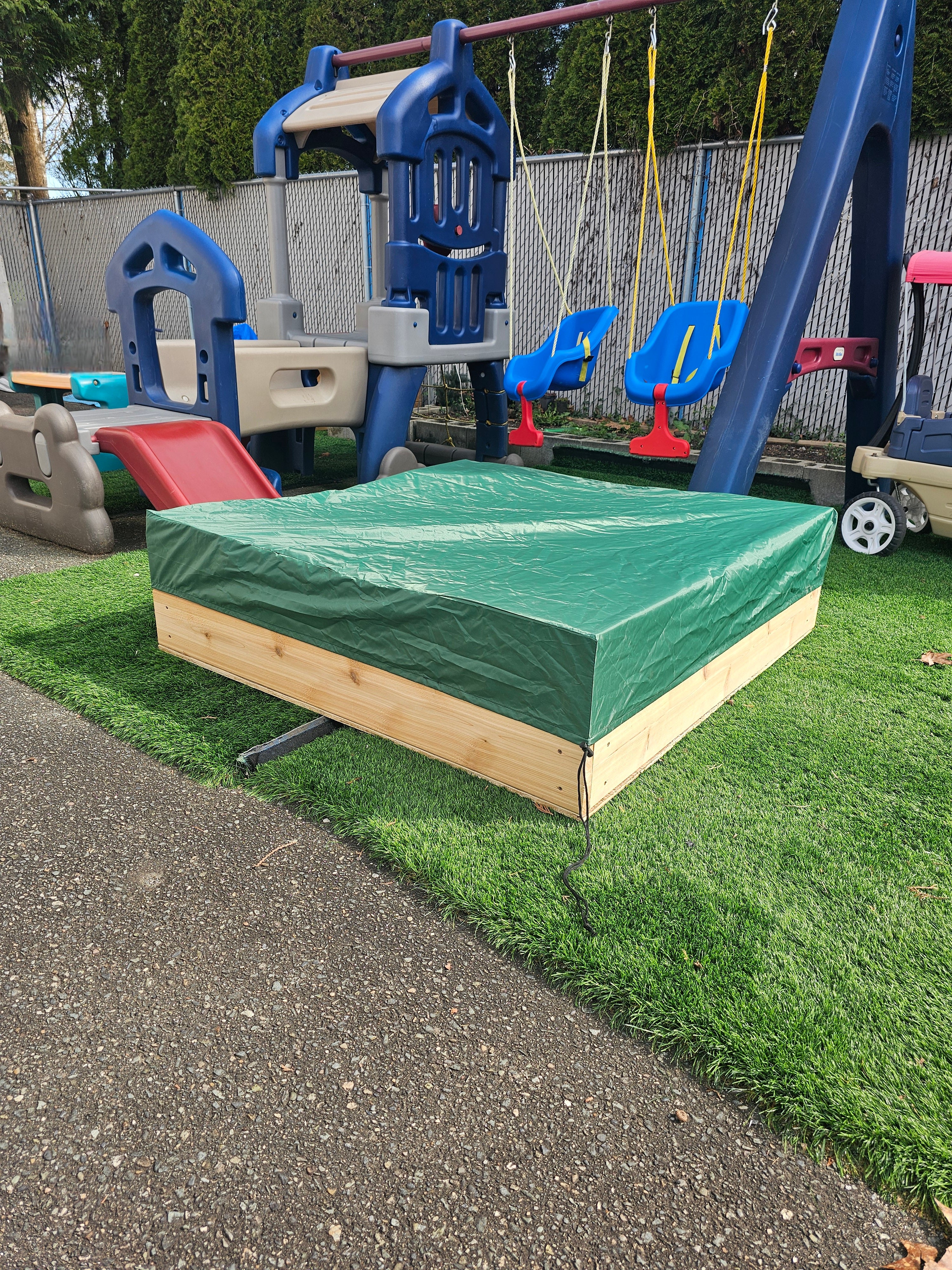 4ft×4ft Cedar sandbox